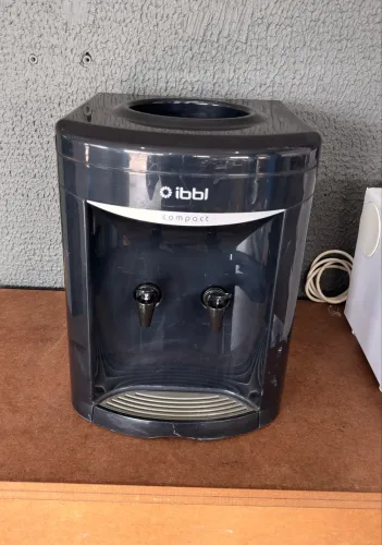 Bebedouro de água de galão IBBL