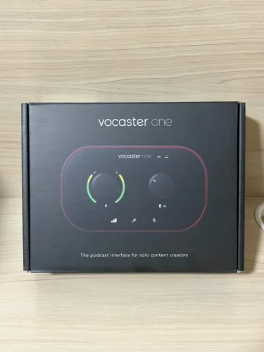 focusrite vocaster one interface de audio