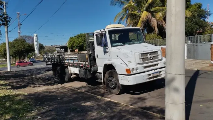 Mercedes-Benz L 1620 2005/2005 - Trucado - Carroceria Aberta - Sinop/MT