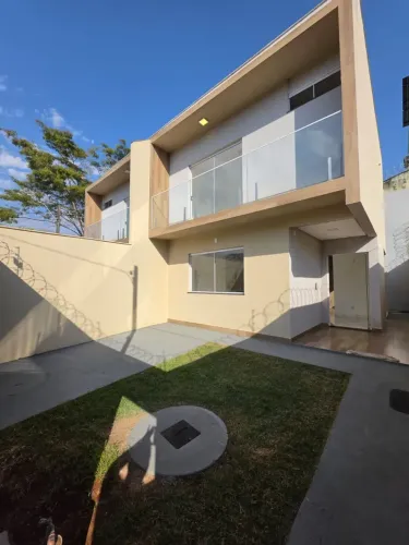 APENAS 20 MIL DE ENTRADA !!! EXCELENTE SOBRADO NO SETOR RESIDENCIAL RECANTO DO BOSQUE GOIÂ