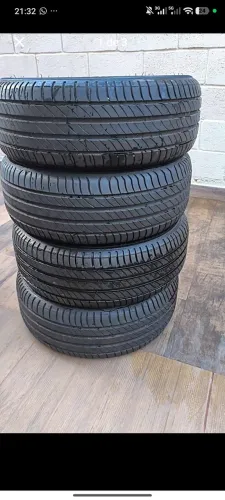 Pneus Michelin 205/50 R17