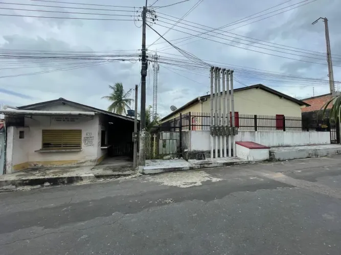 Prédio com apartamento 400m²