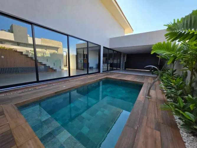 Casa a venda no condomínio Tamboré em Bauru -SP.