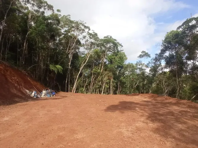 Terreno no Trevo de Paraju