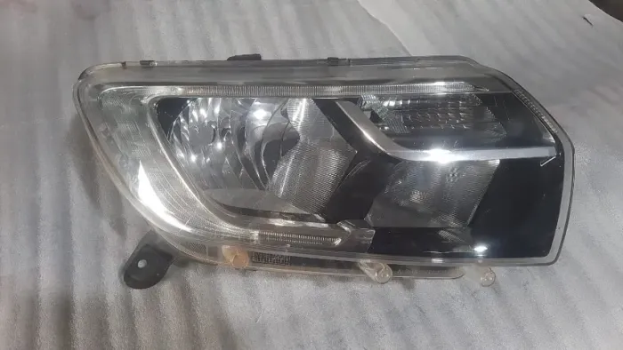 Farol LED Ld Sandero / Logan 2020 a 2025 Original