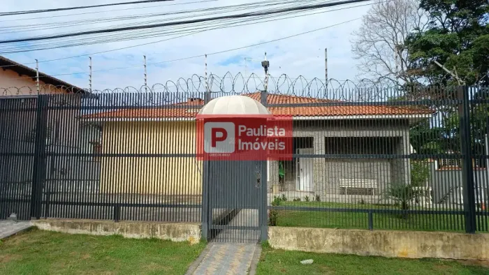 Casa Térrea no Bolsão de Interlagos,Terreno 20X40, 550m2 , 07 Suites, 06 vagas, 02 piscina