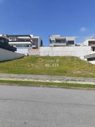 Terreno PLANO em condomínio, 600m², a venda - URBANOVA