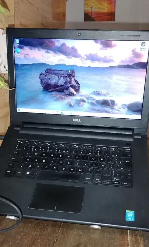 Notebook Dell Com Processador i5 4° geração. 8 de ram e 1 tera de HD. Frete Grátis.