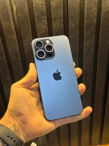 iPhone 15 Pro Max 256gb - Muito Novo