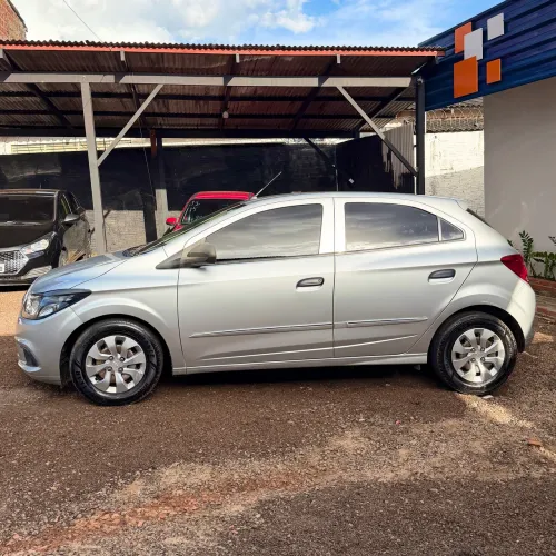 Chevrolet Onix JOY Hatch 1.0 8V Flex Mec. 4P 2019
