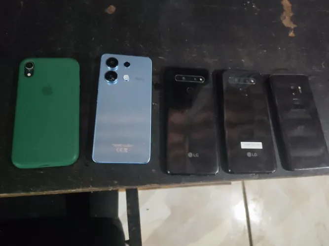 Celulares com defeito 
