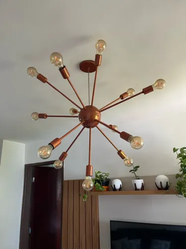 luminária pendente modelo Sputinik/ já com as lâmpadas