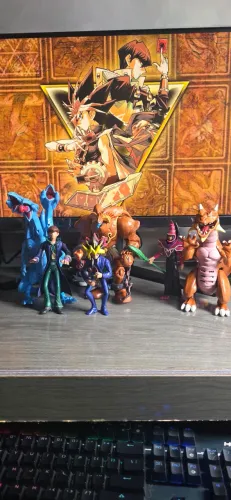 Bonecos YuGiOh Originais