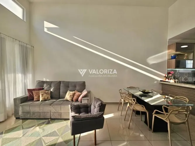 Casa com 3 quartos uma suite condominio Sorocaba