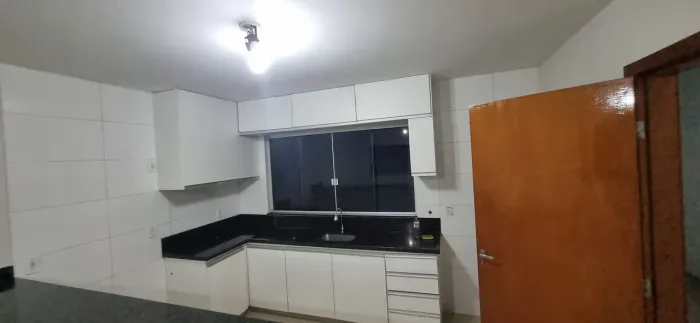Alugo sobrado próximo ao shooping Capim Douradopi