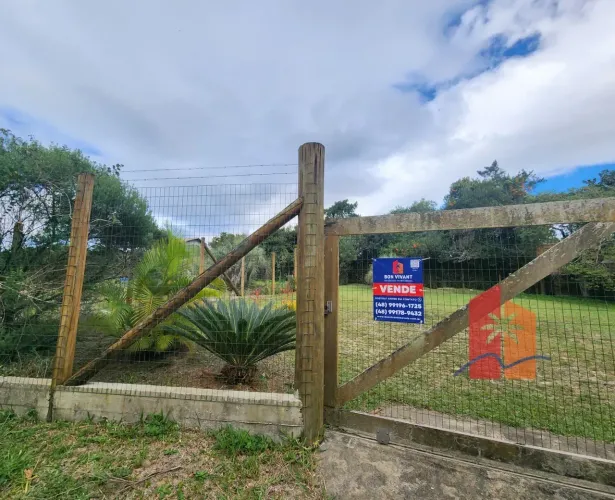 Terreno Cercado e Aterrado à Venda | 458,86 m² | Praia do Rosa Imbituba/SC