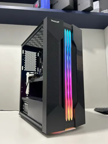PC GAMER RYZEN 5 2400G + RX 6500 XT + 16GB RAM
