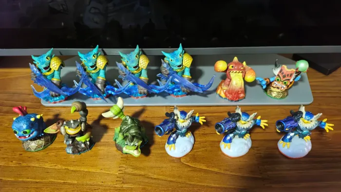 Bonecos skylanders spyros giants swap force trap team superchargers