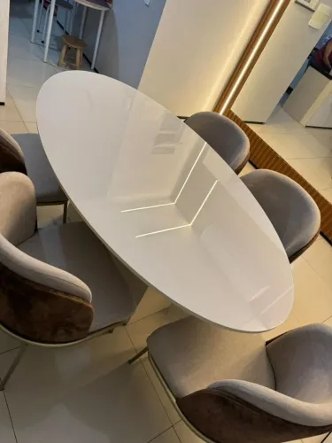 Mesa de Jantar Oval Luxo com Vidro Laqueado