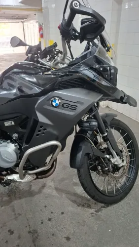 Vendo bmw f850 adventure triple Black, talvez a mais nova da região com KB instalado bmw.
