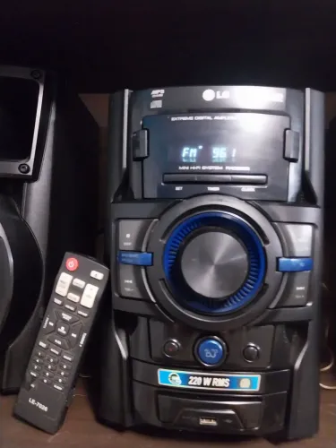 Vendo esse som da LG 