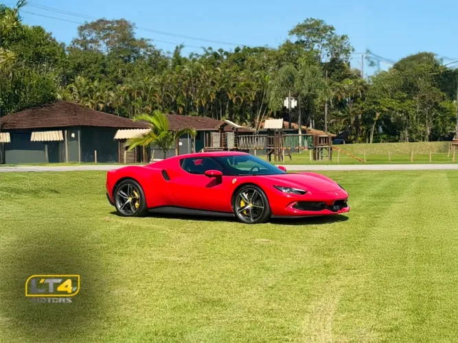 Ferrari 296 GTB (hibrido) 2024