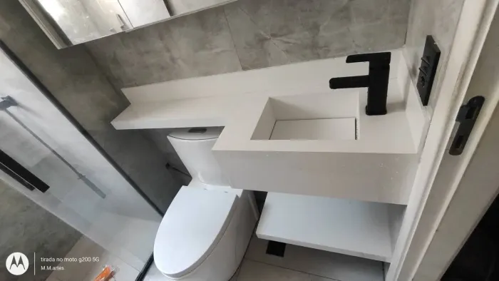 Pia esculpida em porcelanato