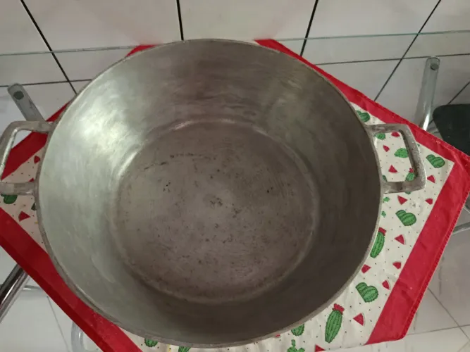 Panela aluminio batido 60 cm