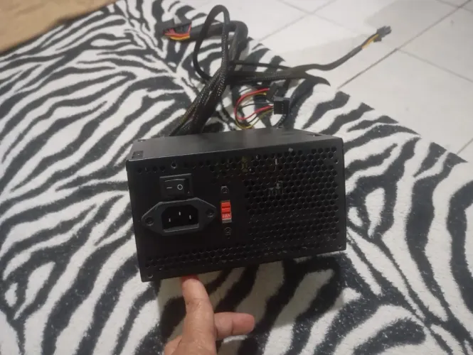 fonte gamer 500wats crusader R$180 preço de desapego