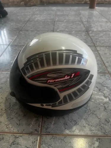 Capacete Fórmula 1 tamanho 58