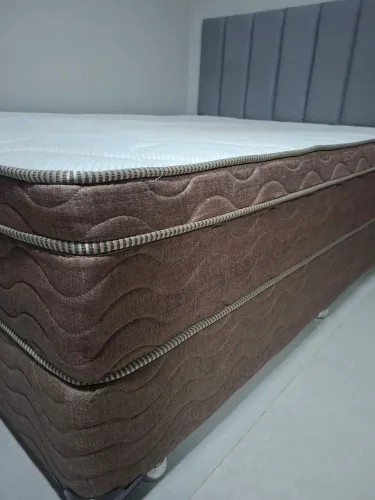 Cama box casal (base + colchão)