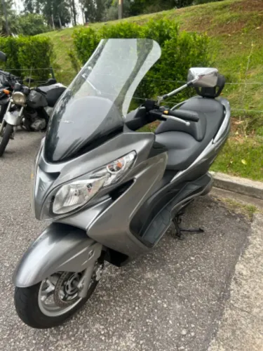 Suzuki Burgman 400