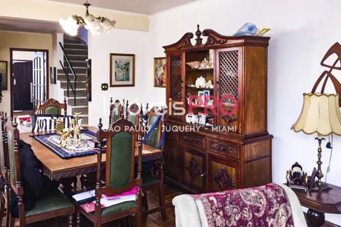 Casa - Jardim Novo Mundo (Moema) 190m2 área útil com 3 dormitórios, 1 suíte - 4 vagas