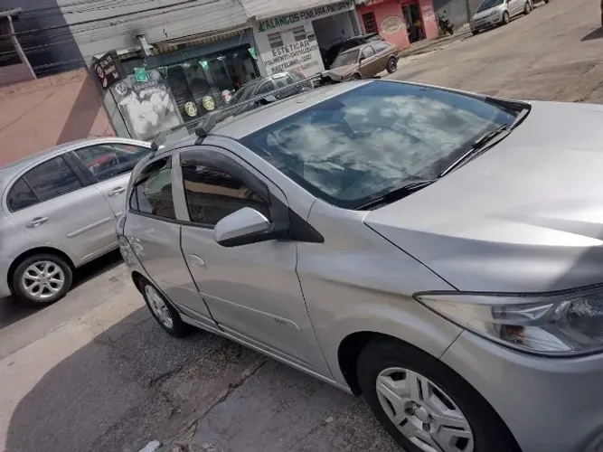 Chevrolet Onix JOY Hatch 1.0 8V Flex Mec. 4P 2018
