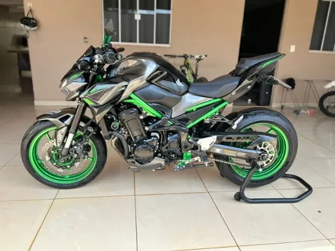 Kawasaki Z900 - 23/24Potência, Estilo e Performance