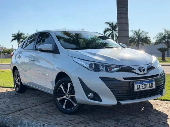 Toyota Yaris XLS Sedan 1.5 Flex 16V 4P Aut. 2019