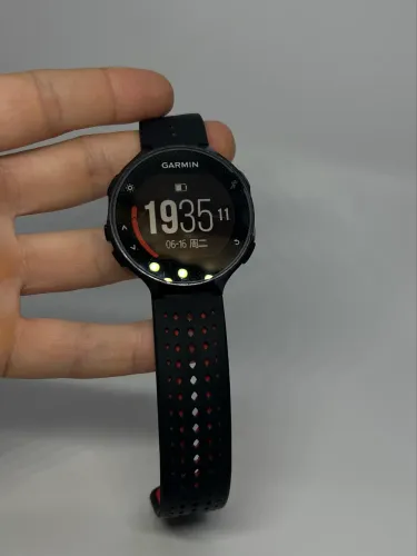 Garmin Forerunner 235