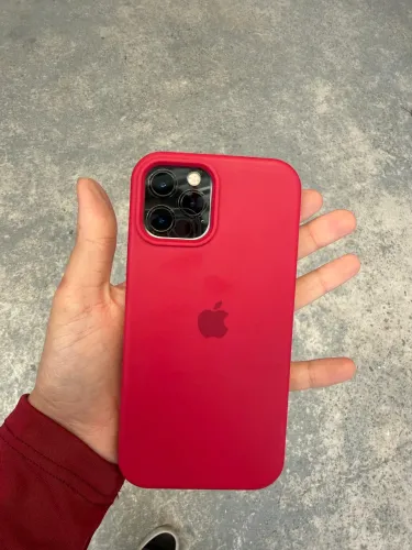 iPhone 12pro titânio