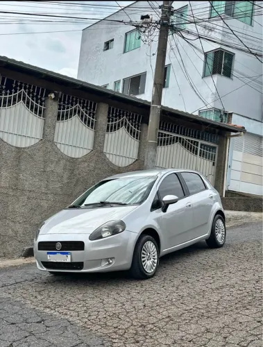 Fiat Punto 1.4 Fire Flex 8V 5P 2010