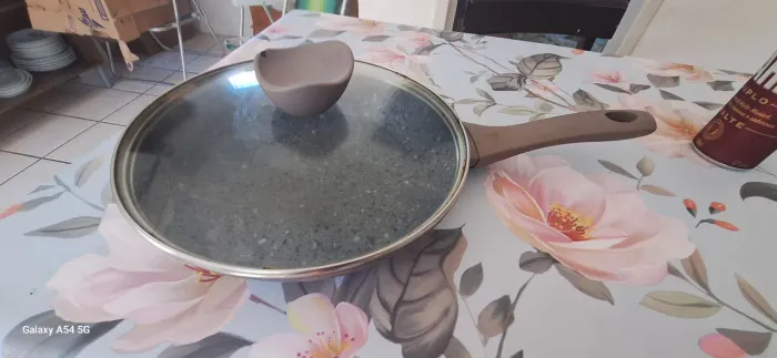 Frigideira para fogão de indução Doação