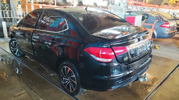 Peças usadas Citroen C4 Lounge 2013 2014 2.0 16v flex 143cv câmbio manual