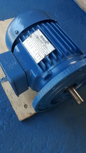 Motor elétrico trifásico 0.25 cv rpm 530.