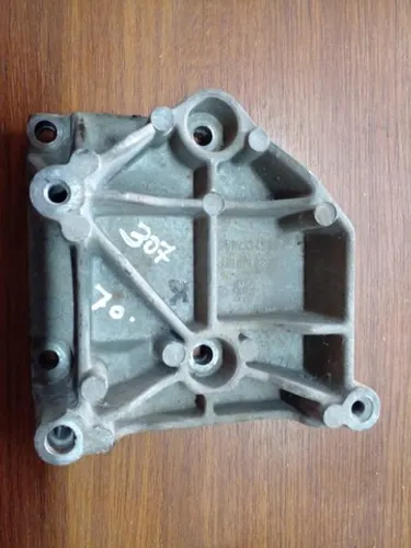 Suporte compressor ar condicionado Peugeot 307