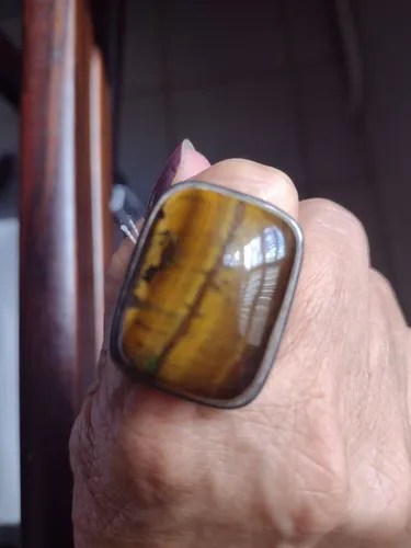 Conjunto anel e brinco pedrarias.