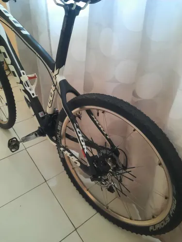 Mtb quadro em carbono 26/27.5