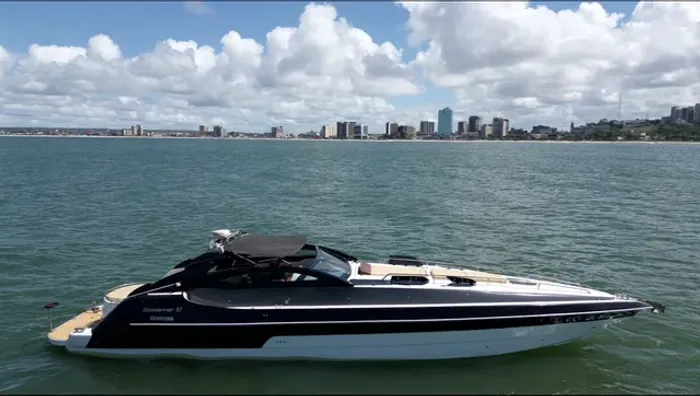 Lancha Offshore 55 pés 100% reformada 2023