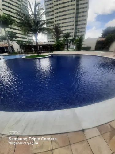 Mundial piscinas , construção ,reformas e conserto em geral