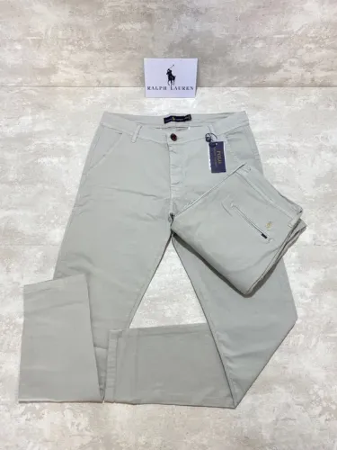 Calças Ralph Lauren em Sarja/Chino com Stretch Esporte Fino