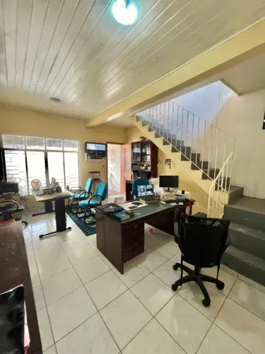 Casa, 300m², 5/4 no marco.