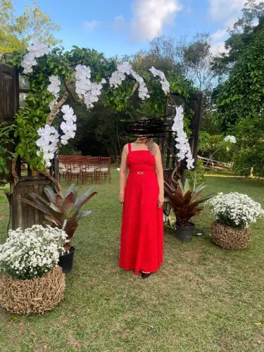 Vestido de renda perfeito, lindíssimo usado 1 vez